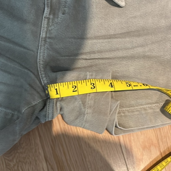 GUC Banana Republic shorts - Picture 9 of 9